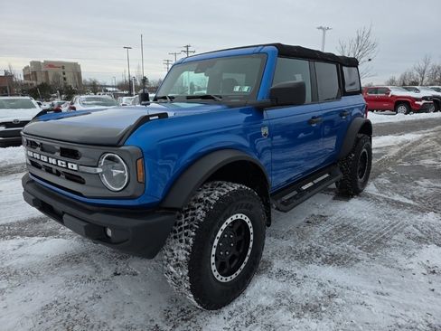 Used 2022 Ford Bronco Big Bend image 3