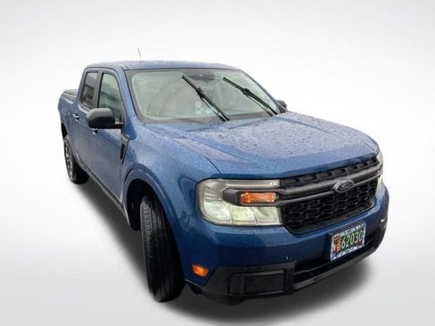 Used 2023 Ford Maverick XLT image 3