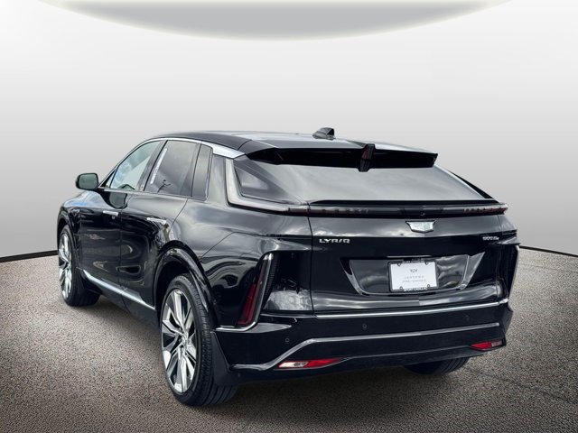 Certified 2024 Cadillac Lyriq Luxury w/ LPO, Floor Liner Package AWD/4WD image 23