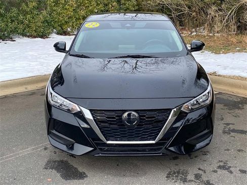 Used 2022 Nissan Sentra SV w/ Trunk Package image 2