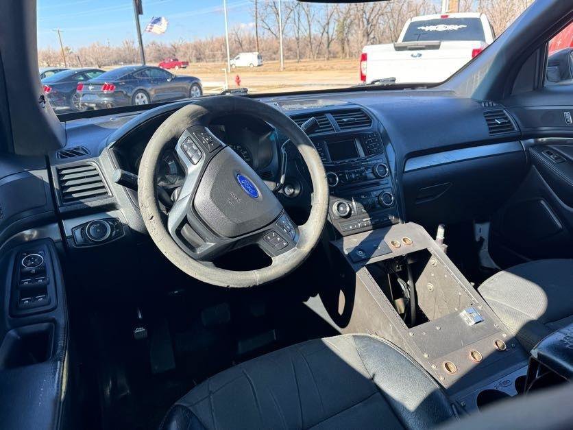 Used 2017 Ford Explorer 4WD Police Interceptor image 11