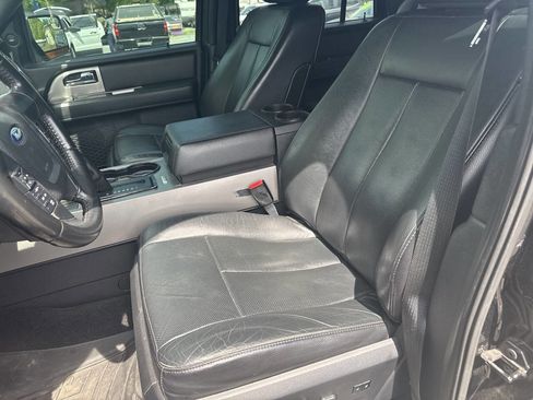 Used 2017 Ford Expedition XLT w/ Equipment Group 202A image 15