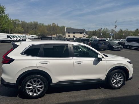 Used 2024 Honda CR-V EX-L image 6