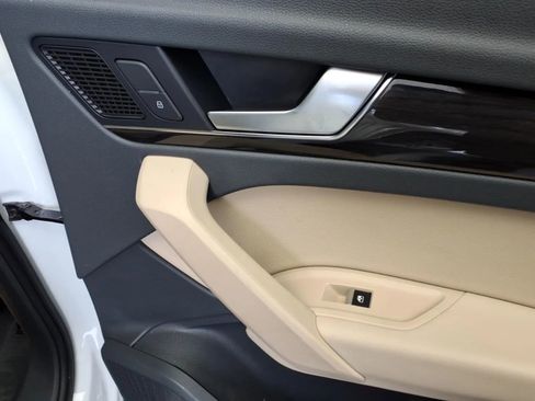 Used 2018 Audi Q5 2.0T Premium Plus w/ Premium Plus Package image 13