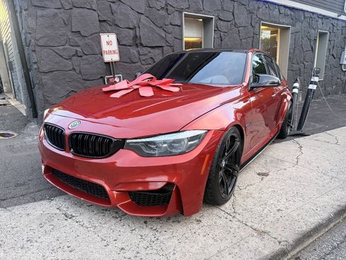 Used 2018 BMW M3 RWD image 2