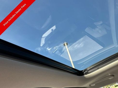 Used 2024 Kia Carnival SX Prestige FWD image 8