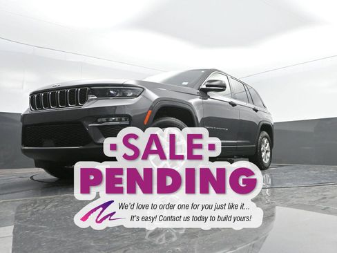 Used 2023 Jeep Grand Cherokee Limited image 46
