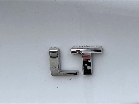 Used 2024 Chevrolet Malibu LT image 22