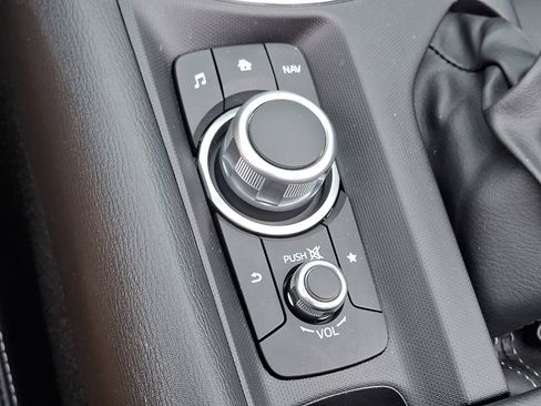 Used 2022 MAZDA MX-5 Miata Grand Touring w/ Appearance Package image 22