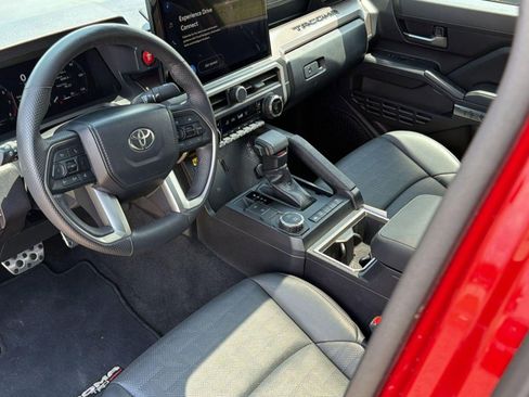 Used 2024 Toyota Tacoma TRD Sport w/ TRD Sport Premium Package RWD image 4