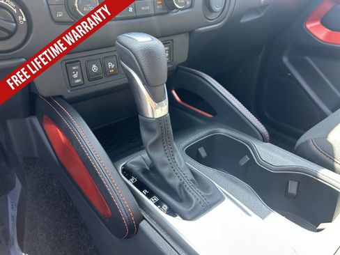 Used 2025 Nissan Frontier PRO-4X w/ Pro Convenience Package AWD/4WD image 26