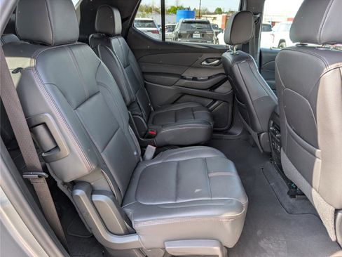 Used 2023 Chevrolet Traverse RS w/ LPO, Cargo Package image 11