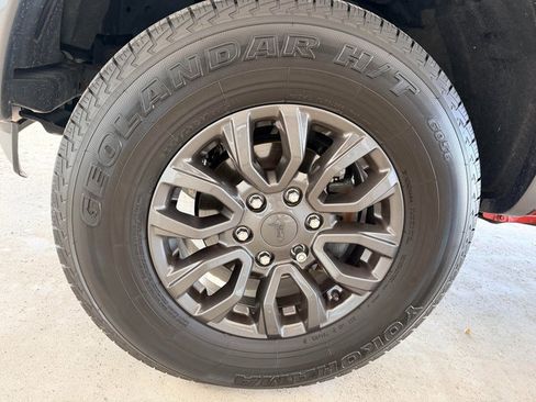 Used 2019 Ford Ranger XLT w/ Equipment Group 302A Luxury AWD/4WD image 12