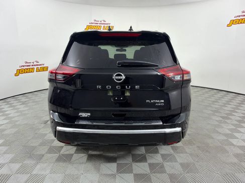 New 2026 Nissan Rogue Platinum w/ Tech Package AWD/4WD image 4