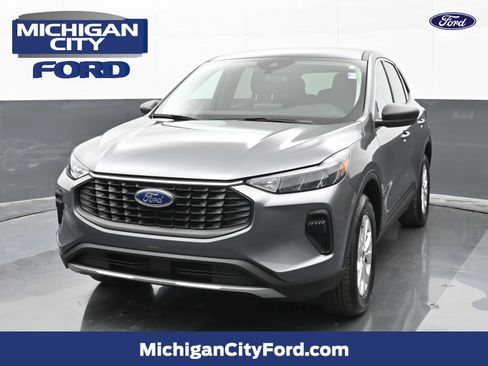 Used 2024 Ford Escape Active image 1
