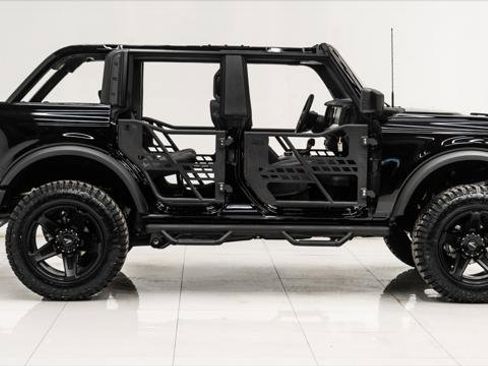 Used 2025 Ford Bronco Summertime image 10