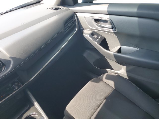 Certified 2024 Nissan Rogue S FWD image 28