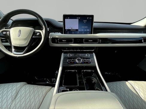 Used 2023 Lincoln Aviator Black Label Grand Touring AWD/4WD image 7
