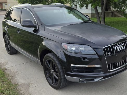 Used 2011 Audi Q7 3.0T Premium image 12