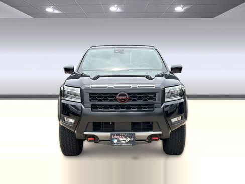 Used 2025 Nissan Frontier PRO-4X w/ Pro Convenience Package AWD/4WD image 6