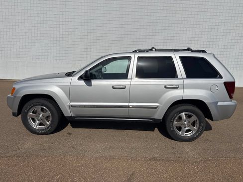 Used 2006 Jeep Grand Cherokee Limited RWD image 1