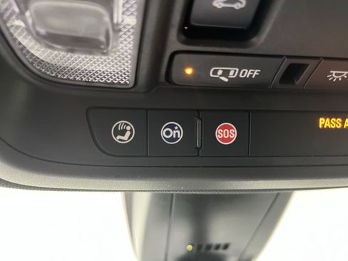 Used 2019 Chevrolet Blazer RS AWD/4WD image 35