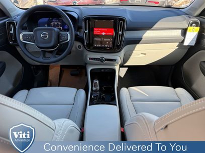 New 2026 Volvo XC40 B5 Plus w/ Protection Package Premier