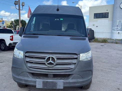 Used 2019 Mercedes-Benz Sprinter 170 image 3