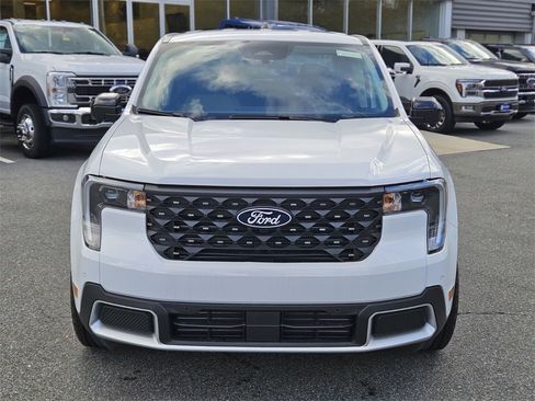 New 2025 Ford Maverick Lariat image 8