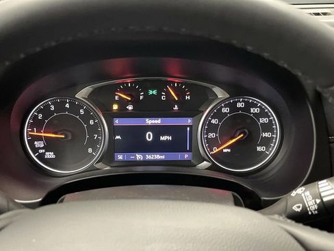 Used 2023 GMC Terrain SLT image 17