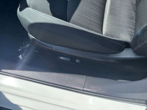 Used 2025 Nissan Altima 2.5 SV image 22