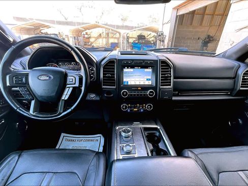 Used 2018 Ford Expedition Limited image 15