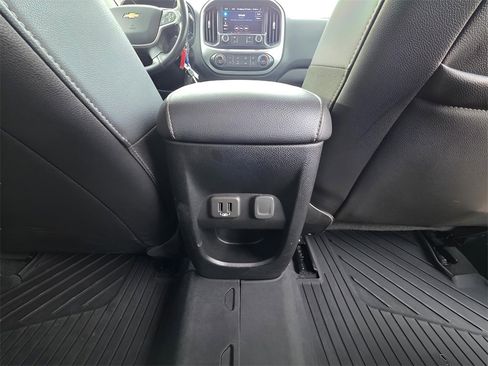 Used 2020 Chevrolet Colorado LT w/ Colorado RST Special Edition image 8