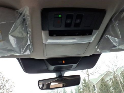 New 2026 Nissan Pathfinder Platinum image 24