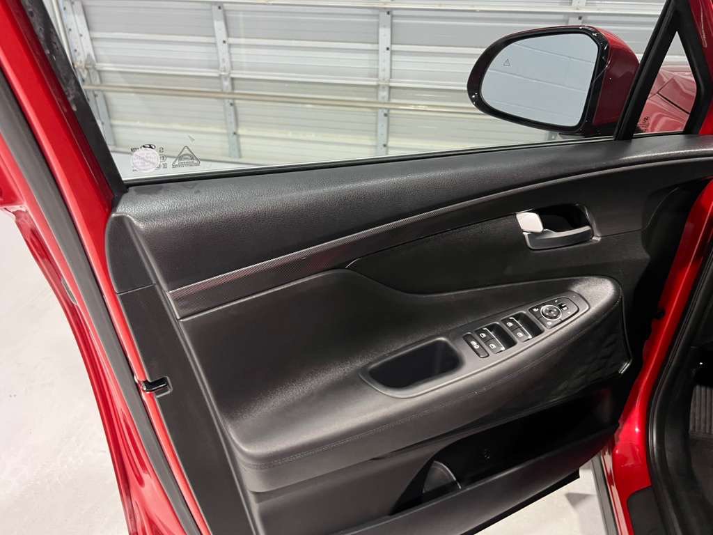 Used 2022 Hyundai Santa Fe SEL w/ Cargo Package FWD image 12