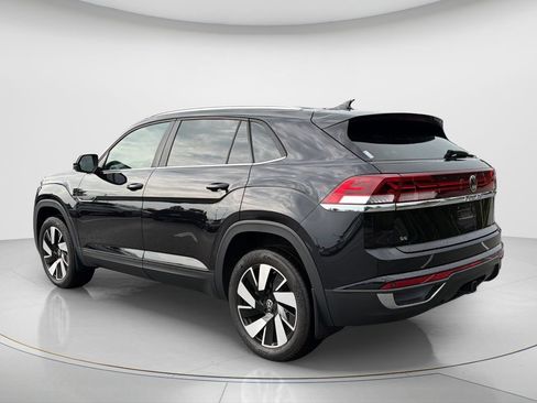 Used 2024 Volkswagen Atlas Cross Sport SE FWD image 8