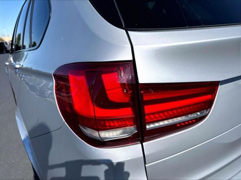 Used 2017 BMW X5 xDrive50i AWD/4WD image 23