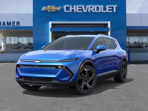 New 2026 Chevrolet Equinox EV LT image 30