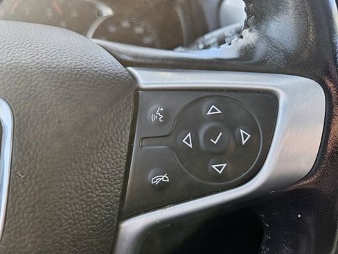 Used 2022 GMC Terrain SLT w/ LPO, Floor Liner Package image 34