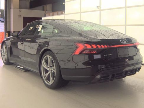 Used 2022 Audi e-tron GT Premium Plus AWD/4WD image 4