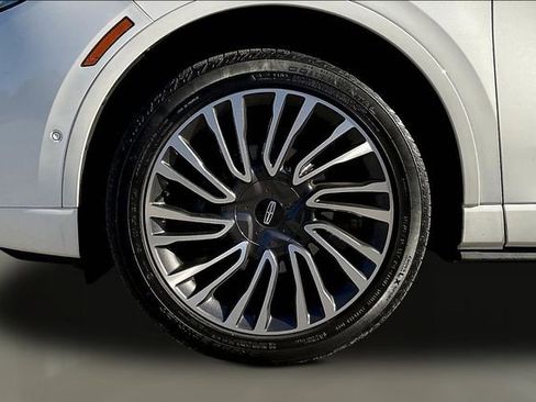 Used 2020 Lincoln Corsair Reserve w/ Equipment Group 201A image 33