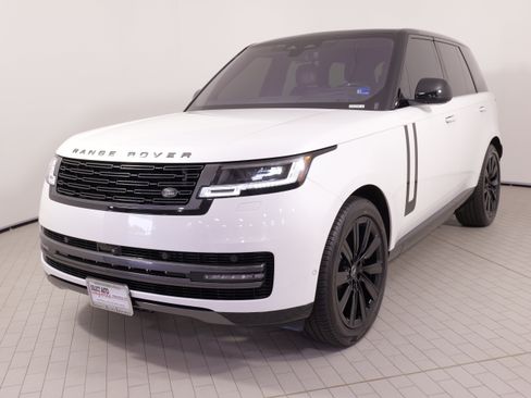 Used 2023 Land Rover Range Rover SE AWD/4WD image 5