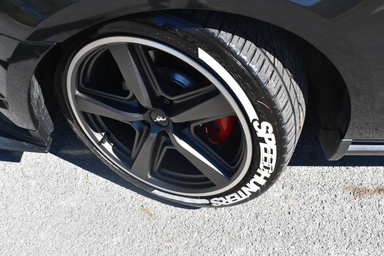 Used 2010 Ford Mustang GT Premium RWD image 36