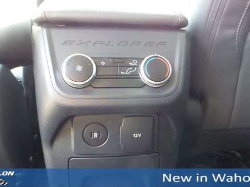 New 2025 Ford Explorer Active w/ Active Comfort Package image 19