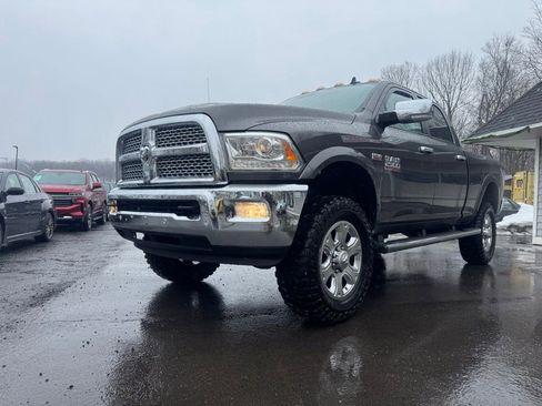 Used 2016 RAM 2500 Laramie w/ Convenience Group AWD/4WD image 13