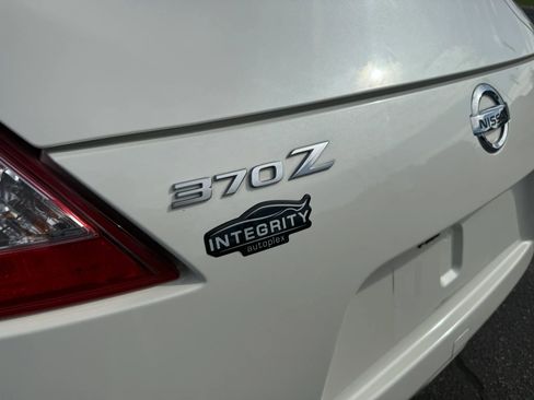 Used 2014 Nissan 370Z Touring w/ Sport Package RWD image 37
