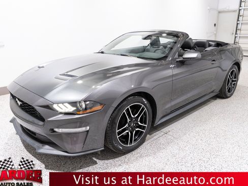 Used 2018 Ford Mustang Premium RWD image 4