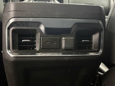 Used 2022 GMC Sierra 1500 AT4 w/ AT4 Premium Package AWD/4WD image 12