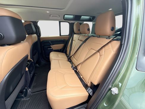 New 2026 Land Rover Defender 110 X-Dynamic SE AWD/4WD image 21