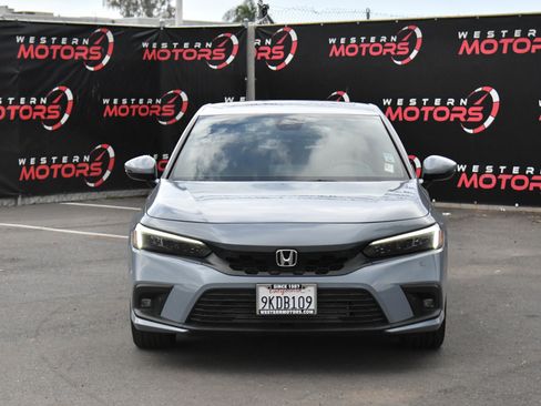 Used 2024 Honda Civic Sport Touring image 2